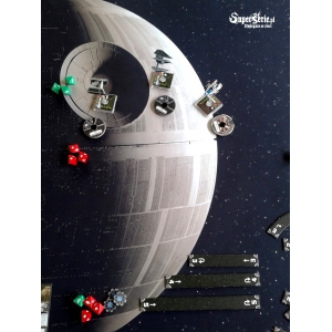 Gwiezdne pojedynki myśliwców z gry Star wars X-Wing na tle mapy Gwiazdy Śmierci